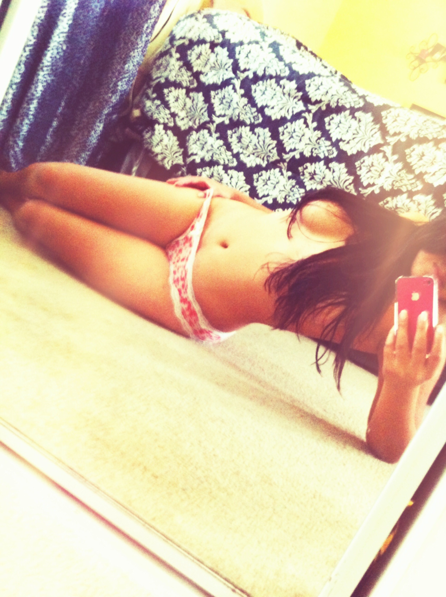 Busty amateur latina teen naked pics image